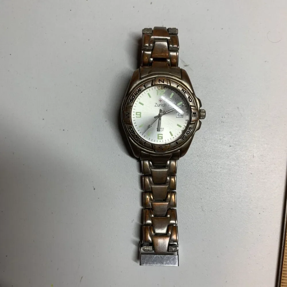 Men's Watch Silvertone Zurich Swiss Stainless Steel Bracelet ZSWM1647